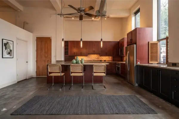 915 N San Jacinto Street #1AB, Houston, TX 77002