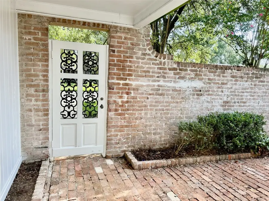 10010 Burgoyne Road, Houston, TX 77042 - #3