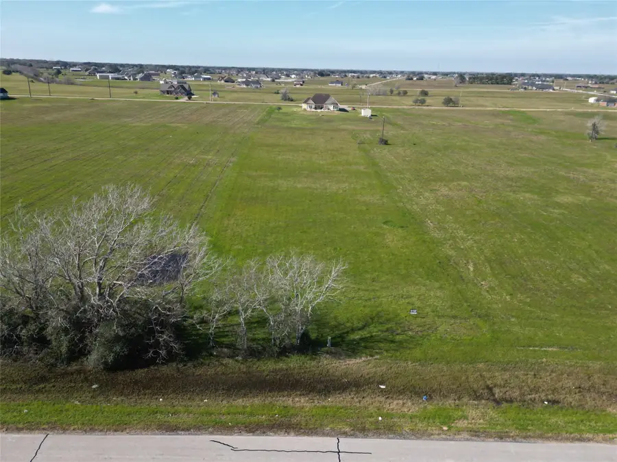 497 Brahman Trail, Angleton, TX 77515 - Image #3