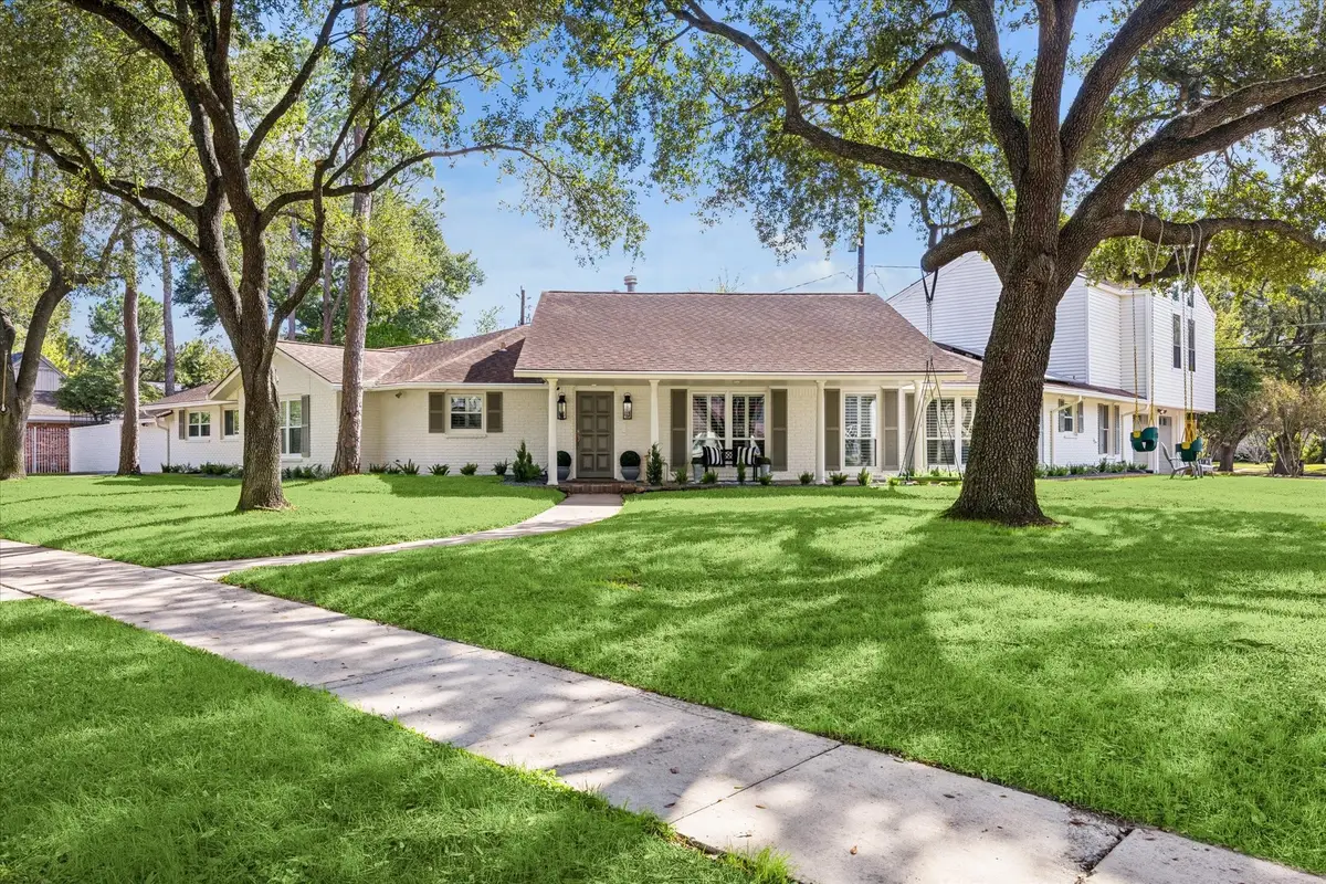 3633 Sun Valley Drive, Houston, TX 77025 - Image #1
