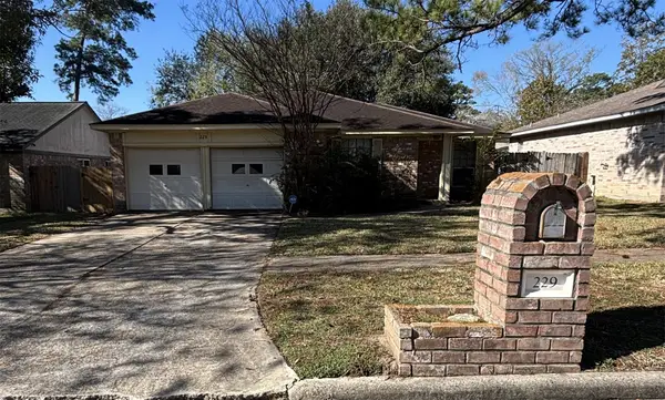 229 Oxford Drive, Conroe, TX 77303
