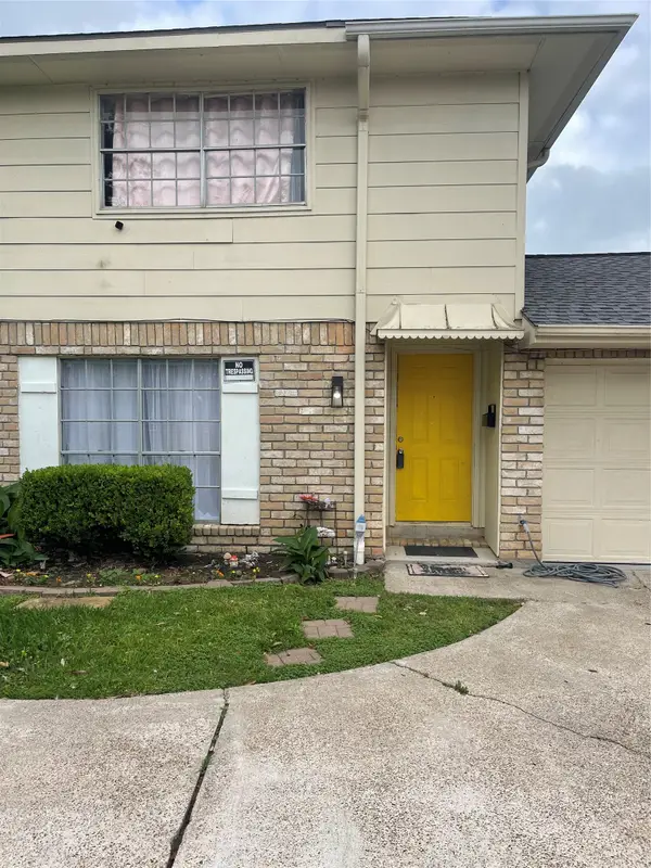 17119 Blackhawk Boulevard, Friendswood, TX 77546