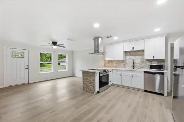 5260 Landry Lane, Beaumont, TX 77708
