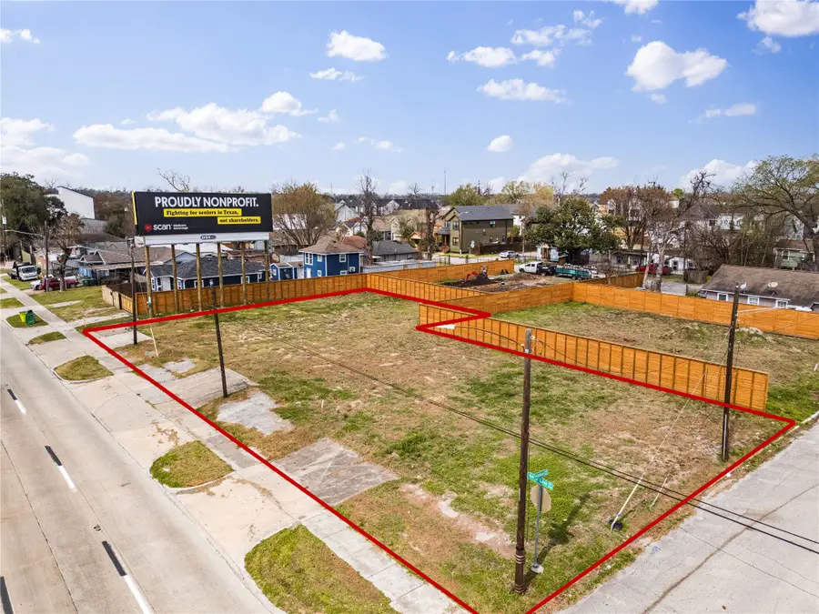 1025 N Loop, Houston, TX 77022 - #3