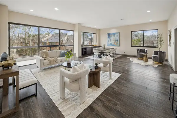 49 Briar Hollow Lane #103, Houston, TX 77027