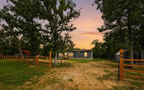 553 Redberry Road, Somerville, TX 77879