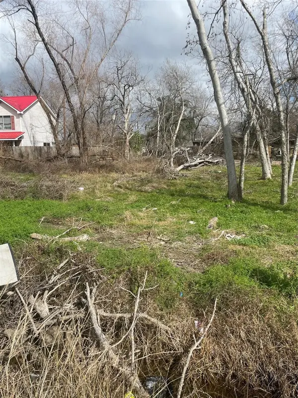 2214 Kirk Street, Houston, TX 77026