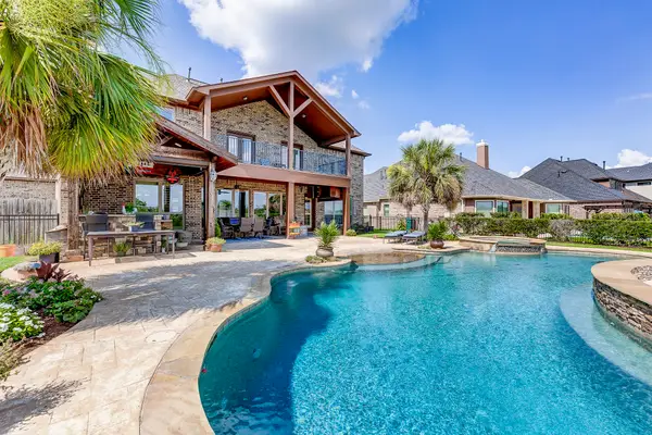 108 Waterstone Drive, Montgomery, TX 77356