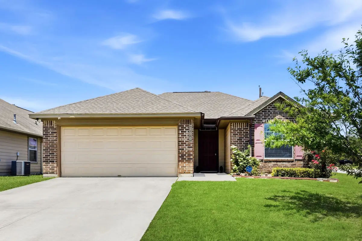 100 Oakwood Court, Huntsville, TX 77320 - #1