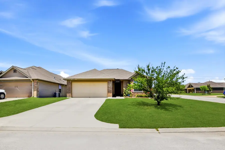 100 Oakwood Court, Huntsville, TX 77320 - #2