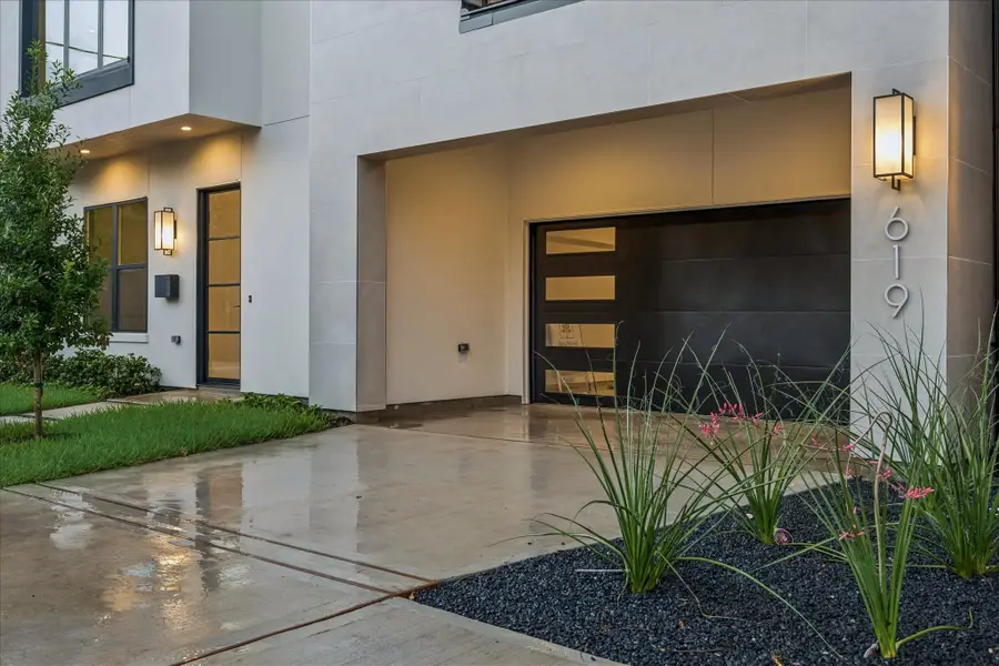 619 Bomar Avenue, Houston, TX 77006 - #3