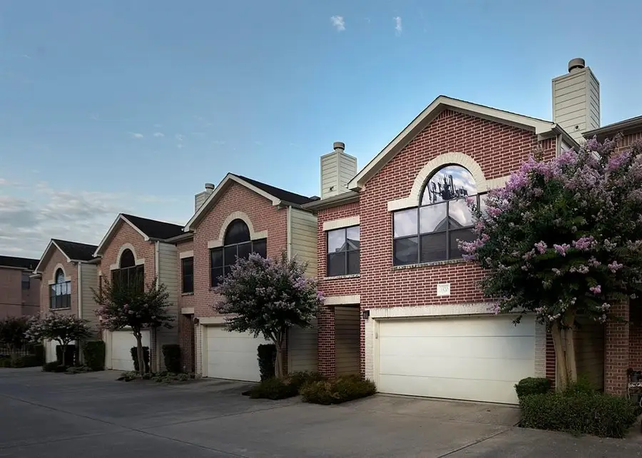 3570 Link Valley Drive, Houston, TX 77025 - #3