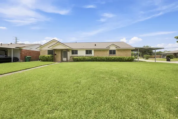 8002 Delwin Street, Houston, TX 77034