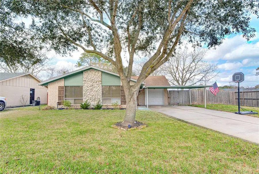 102 Lottie Lane, Friendswood, TX 77546 - Image #3