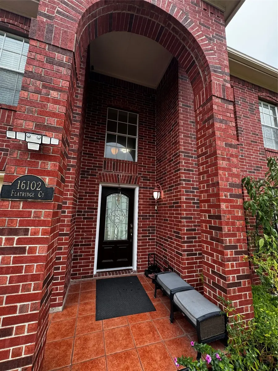 16102 Flatridge Court, Houston, TX 77083 - Image #3