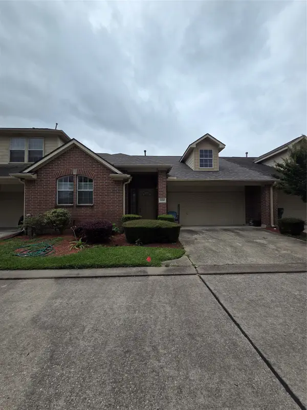 1606 Village Townhome Drive, Pasadena, TX 77504