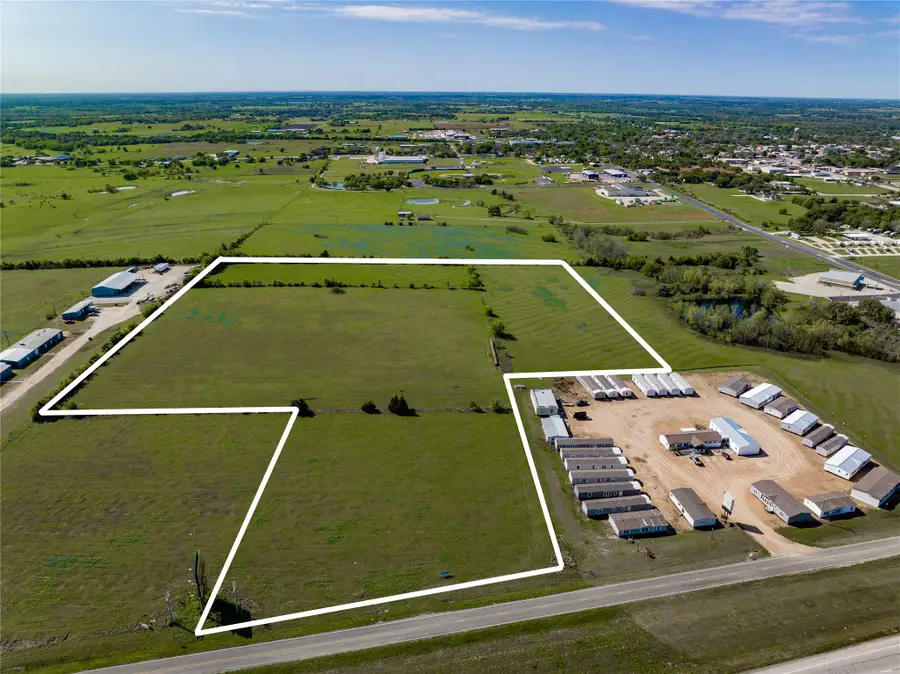 801 Huser Boulevard, Schulenburg, TX 78956 - #3