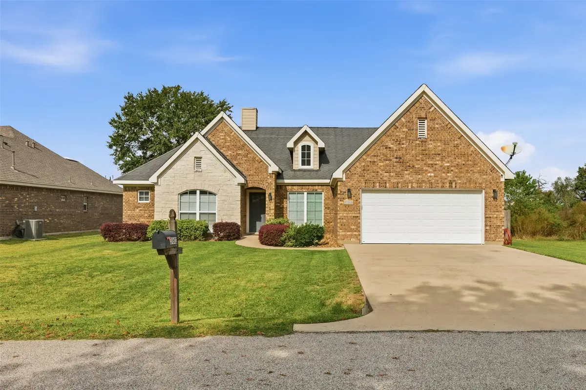 31602 Cypress Circle, Waller, TX 77484 - Image #1