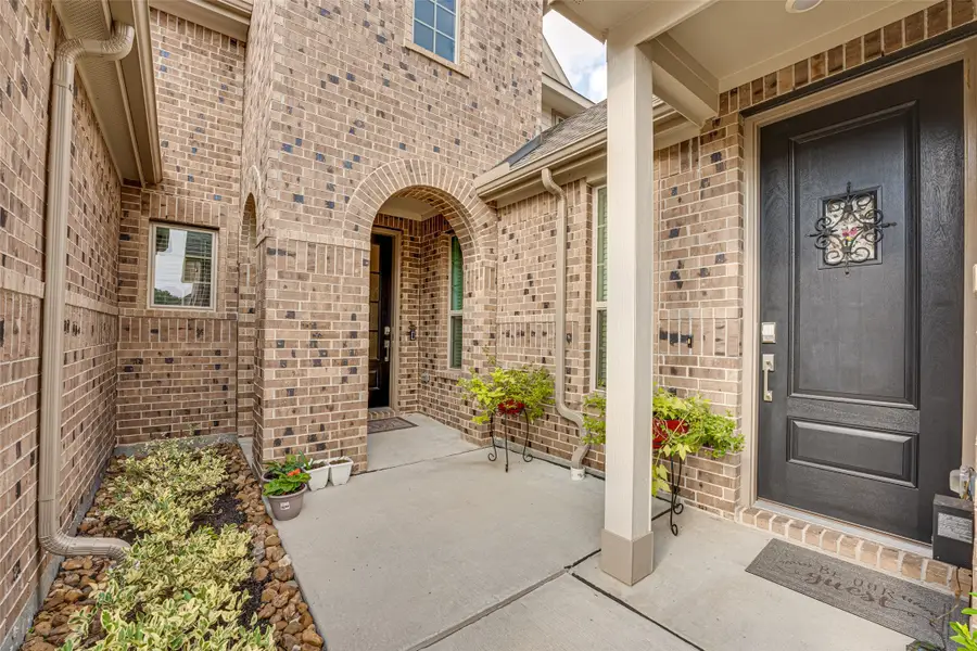 18343 Tiger Flowers Drive, Conroe, TX 77302 - Image #3