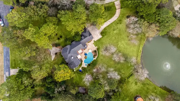 17511 Hawkin Lane, Tomball, TX 77377