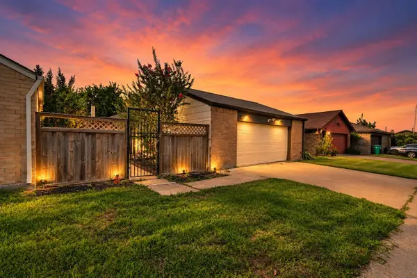 6 Quailwood Drive, Baytown, TX 77521