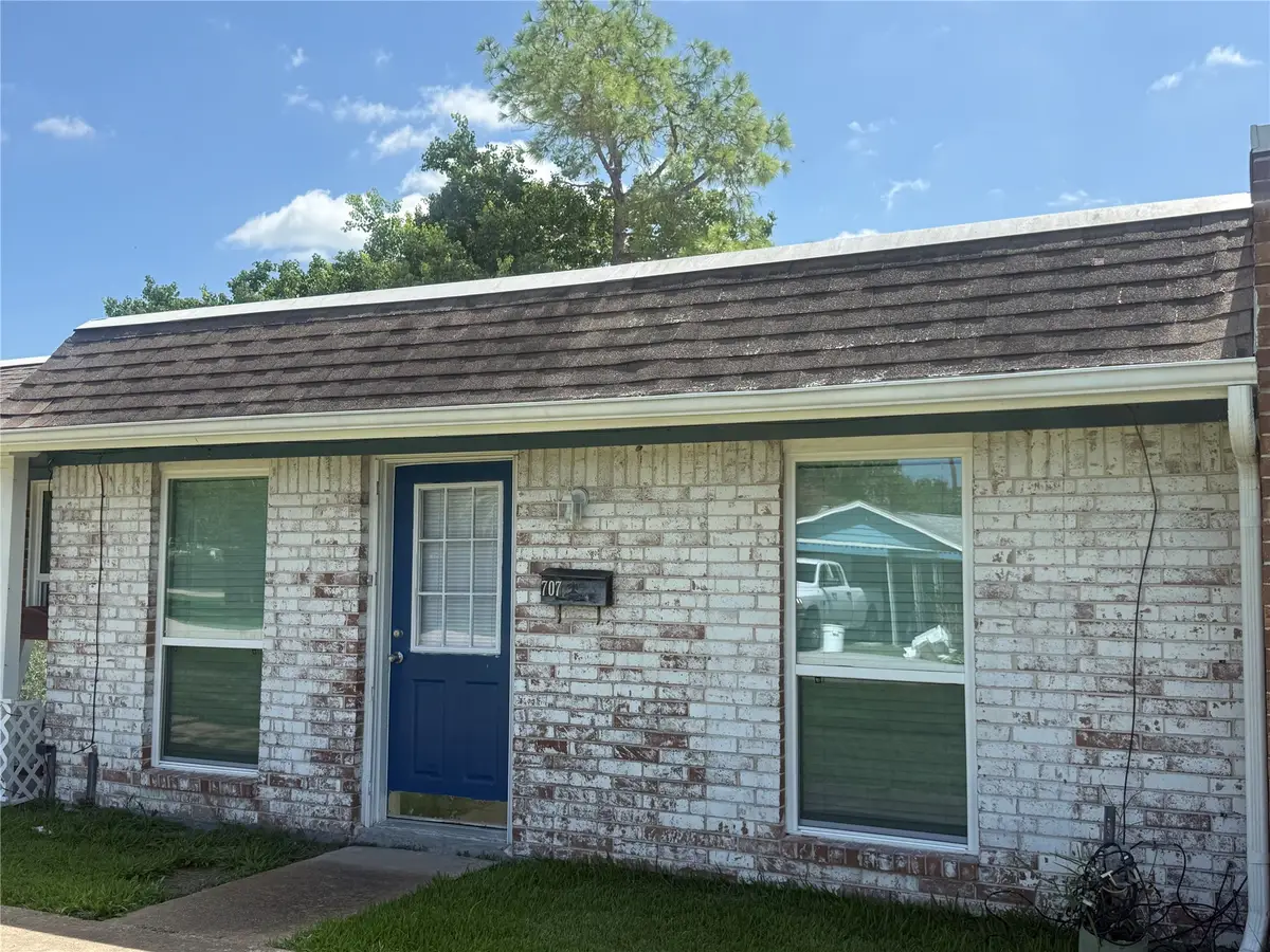 707 S 2nd Street, La Porte, TX 77571 - #1
