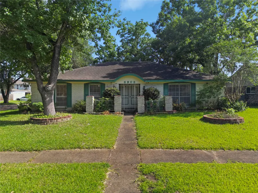 8903 Roos Road, Houston, TX 77036 - #2