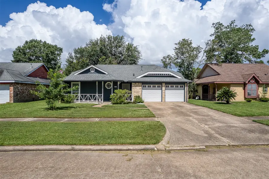 307 Enfield Drive, Highlands, TX 77562 - #2
