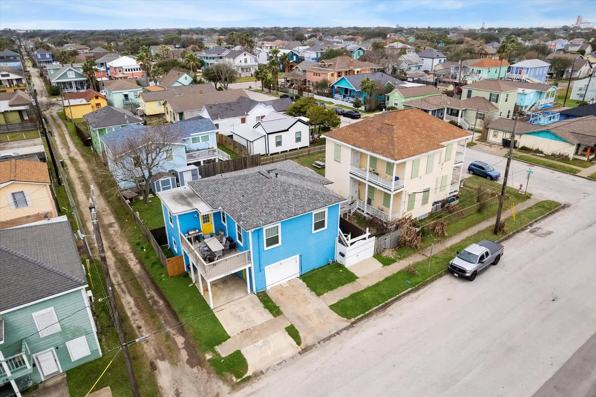 2211 28th Street, Galveston, TX 77550 - Image #1