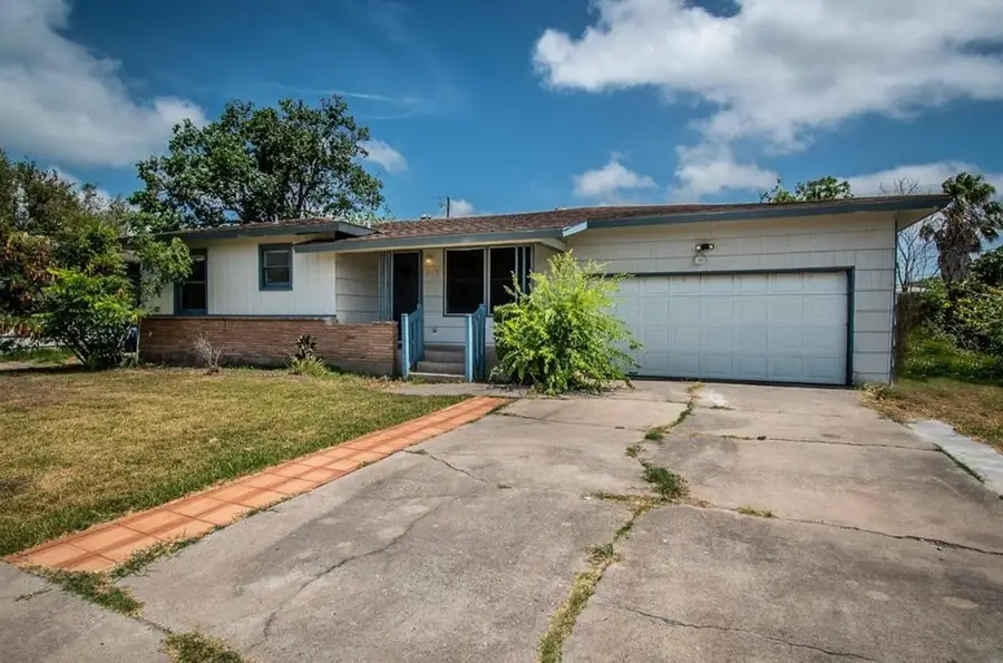 413 Wilma Drive, Corpus Christi, TX 78412 - Image #2