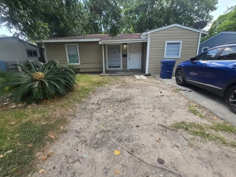 1521 4th Avenue N, Texas City, TX 77590 - #1