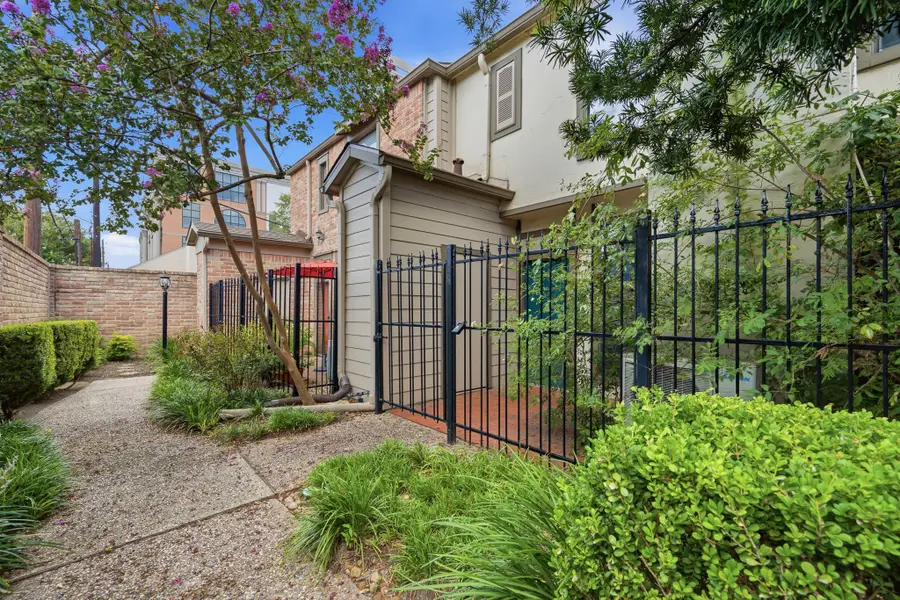 1201 Mcduffie Street #114, Houston, TX 77019 - #3