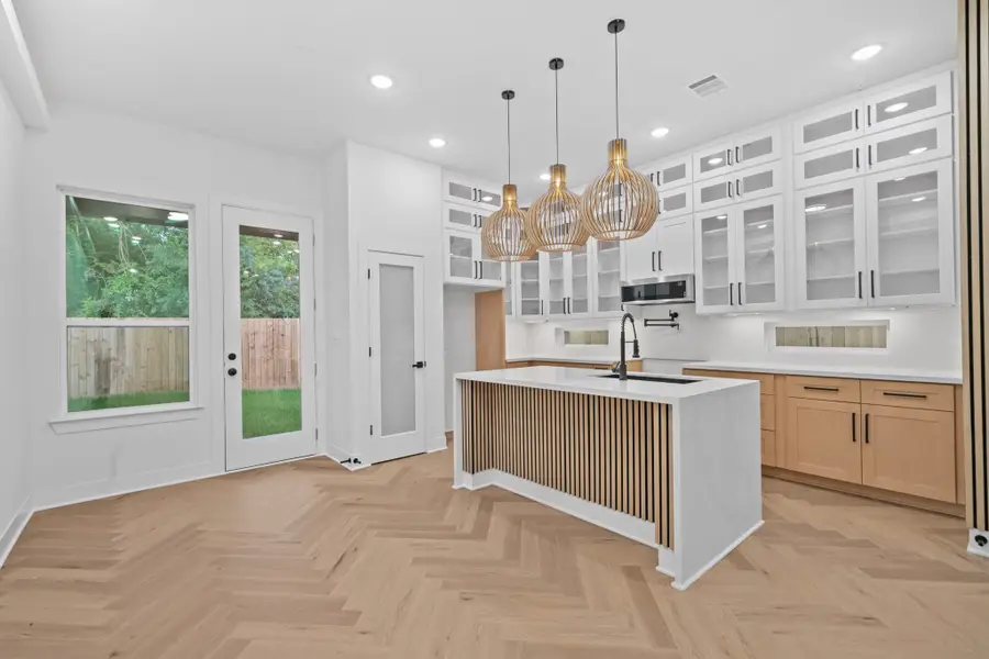 8011 Bowen Street #A-B, Houston, TX 77051 - #3