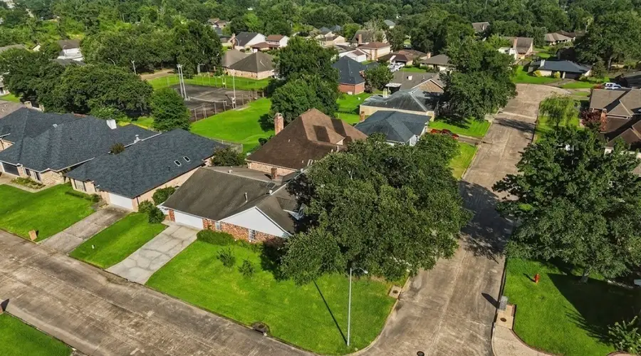 3116 Pebble Beach Lane, Orange, TX 77630 - #2