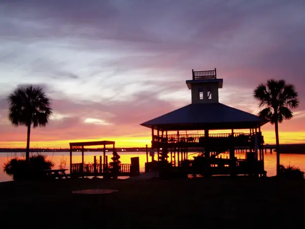 103 Page Lane, Houston, TX 77336