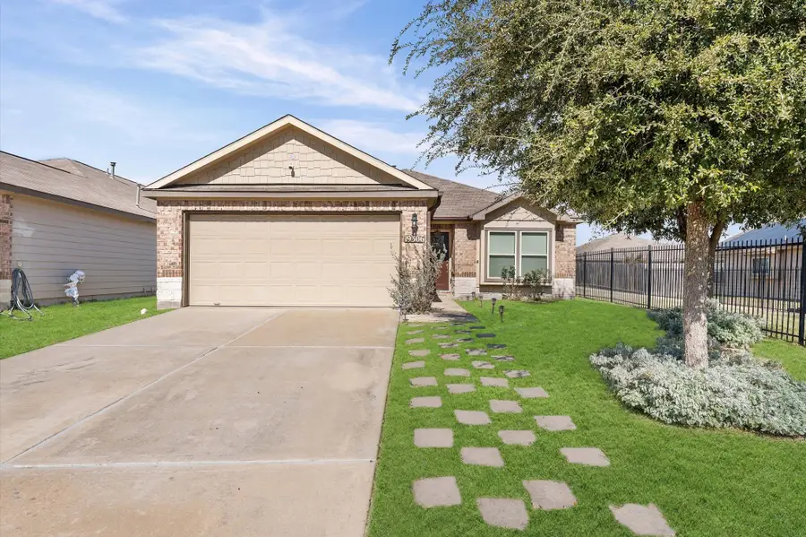 19306 Golden Wave Drive, Katy, TX 77449 - Image #2