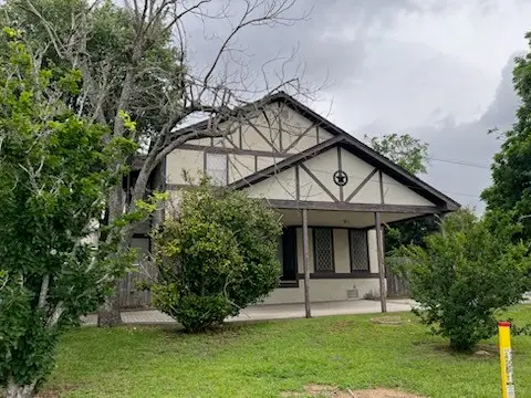310 W Stewart Street, Willis, TX 77378 - #1