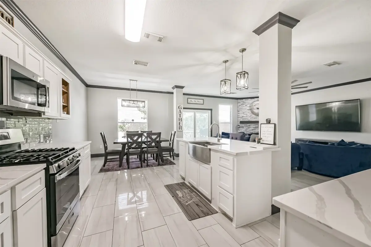 1818 Buckingham Drive, Pasadena, TX 77504 - Image #1