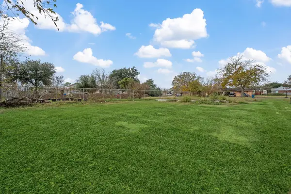 516 8th Street, Hempstead, TX 77445