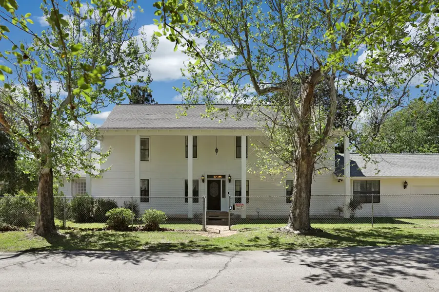 201 N Magnolia Street, Corrigan, TX 75939 - #2
