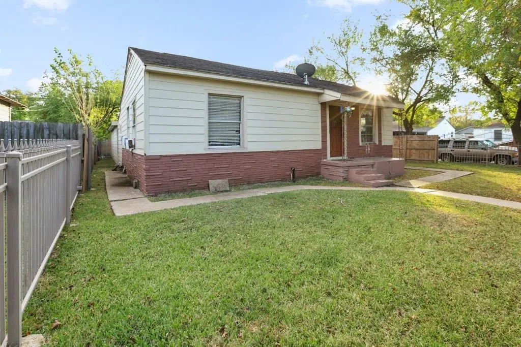 2111 3rd Street, Galena Park, TX 77547 - #1