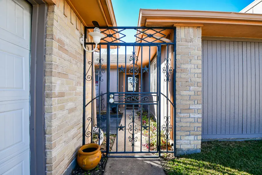 2115 Barrington, Sugar Land, TX 77478 - Image #3