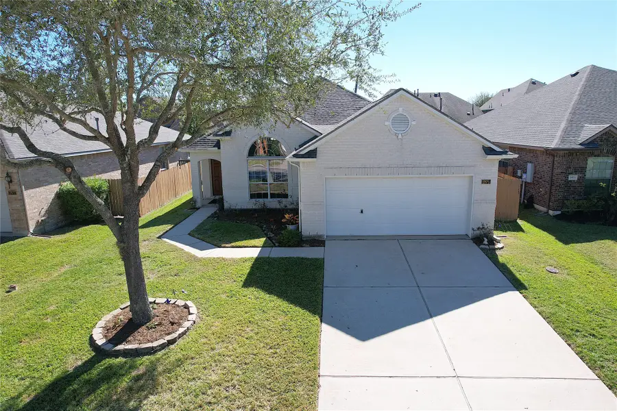 2875 Milano Lane, League City, TX 77573 - Image #2