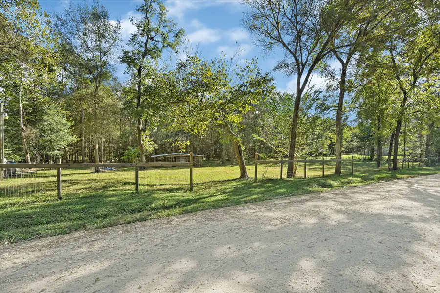 114 Gourd Creek Drive, Huntsville, TX 77340 - #2