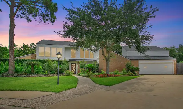 13802 Menasco Court, Houston, TX 77077