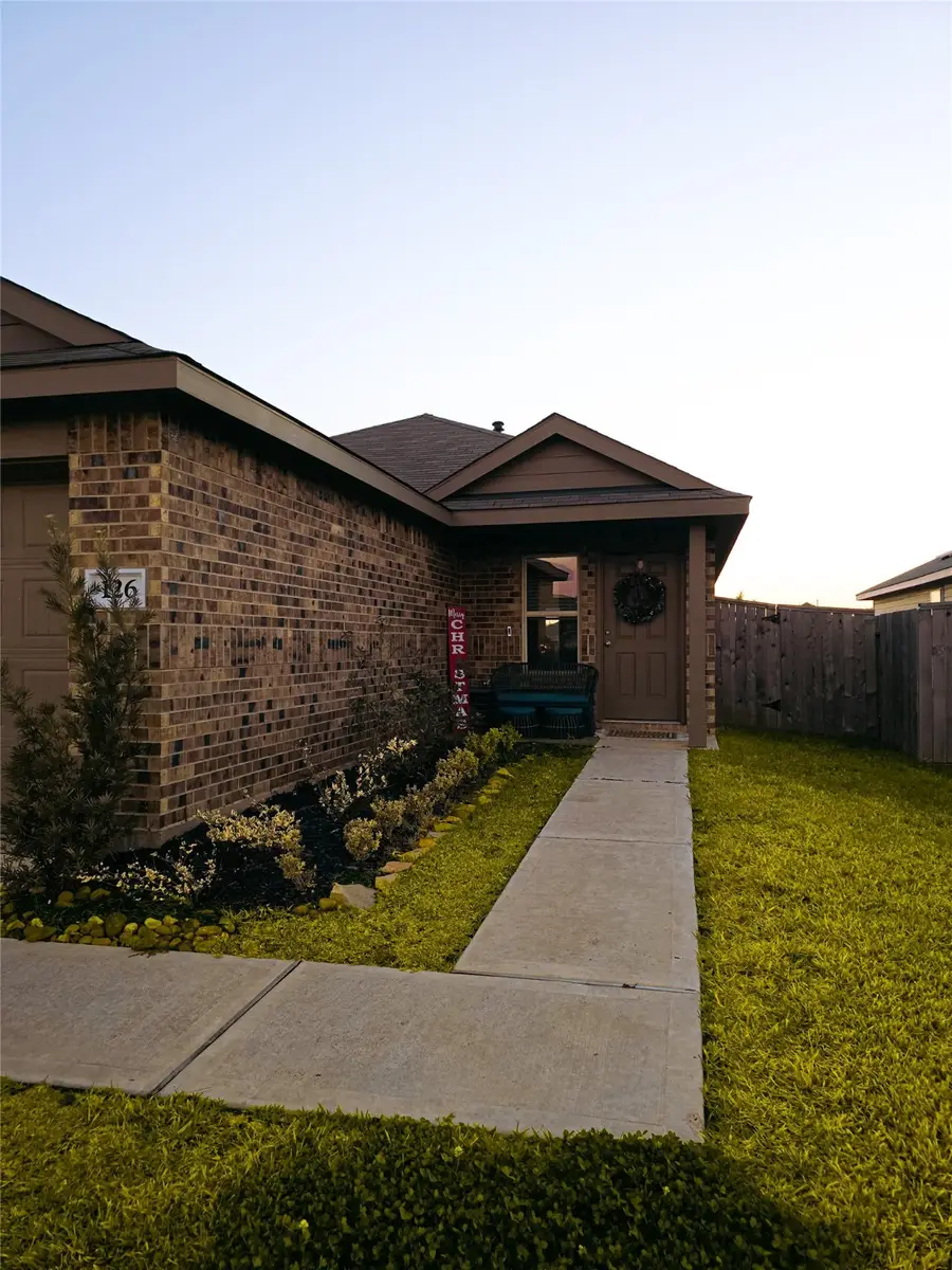 126 Spring Rose Drive, Magnolia, TX 77354 - Image #2