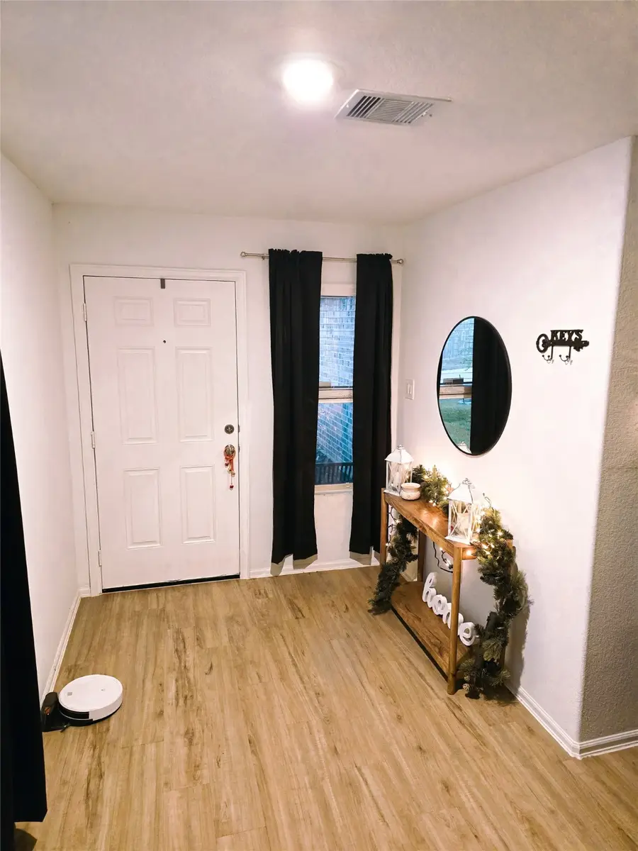 126 Spring Rose Drive, Magnolia, TX 77354 - Image #3