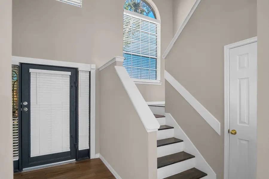 5017 Parkcrest Drive, La Porte, TX 77571 - Image #3