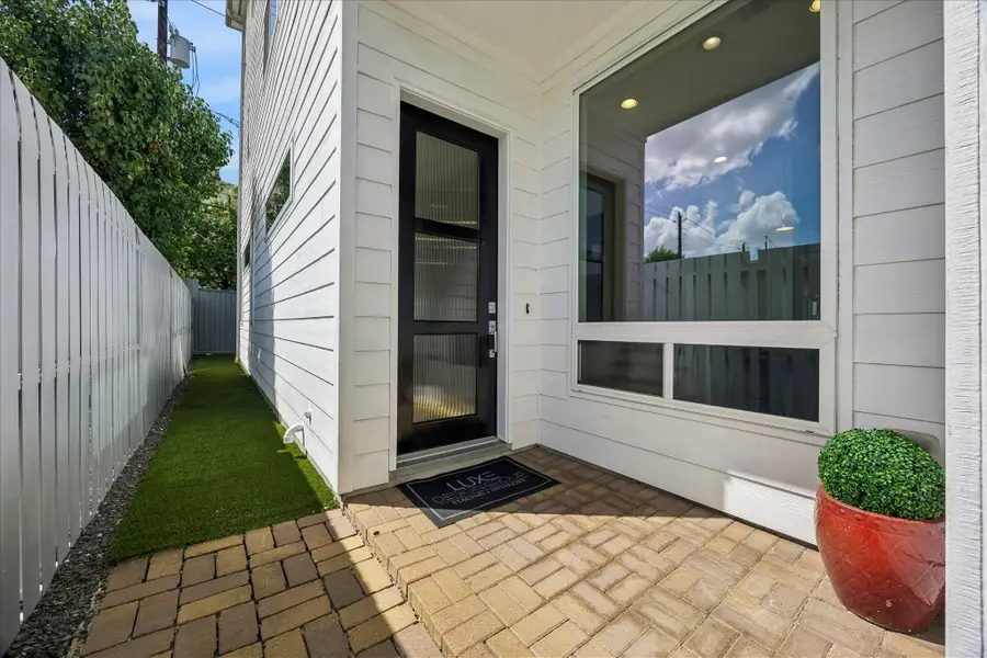 1317 W Clay Street, Houston, TX 77019 - #2