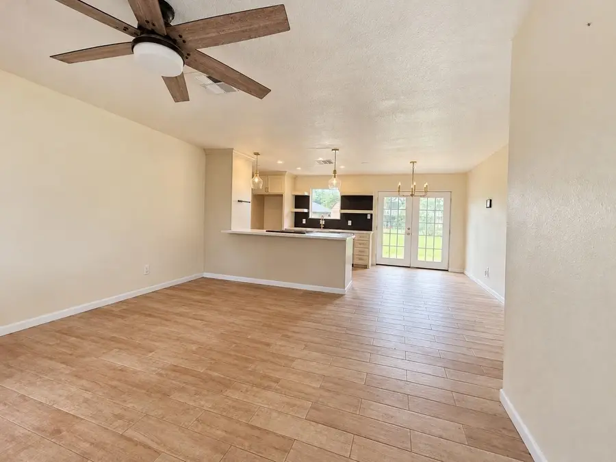 1055 Kent Street, Vidor, TX 77662 - #3